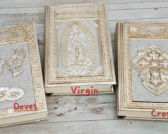 Wedding bible, gold Virgin Mary Bible, gold Dove bible or Cross Bible: Repujada biblia de boda en color oro