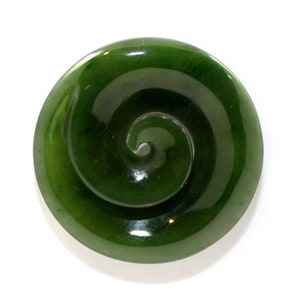 Genuine New Zealand maori koru greenstone nephrite jade pendant