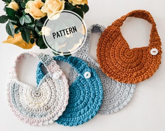 Patrón de babero de crochet con roseta para bebé (Descargar PDF)