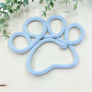 Knitted Wire Paw Print Wall Art: Pet Memorial Decor