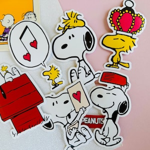 4 SNOOPY LOVE Vinyl Decal Sticker Car Window Laptop Peanuts Heart Charlie  Brown