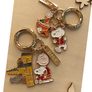Cute Genuine Peanuts Key Chain Snoopy and His Friends Enamel Keychain ...