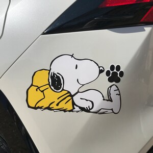 Spreadshirt Official Peanuts Snoopy in A Hurry Sticker, 10 x 10 cm, White  Matte : : Automotive