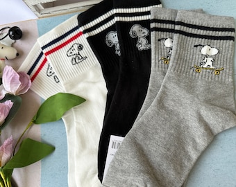 Cartoon Snoopy Comfort ankle Socks--gift accessories-socks for sports school work-Cartoon socks -cartoon character socks