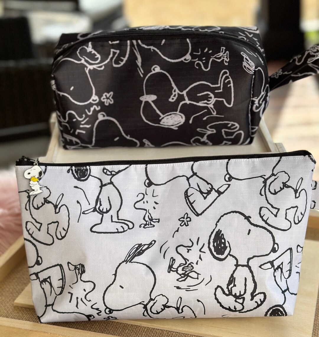 Canvas Snoopy Waterproof Pouch Bag-cosmetic Toiletry Stationary Phone ...