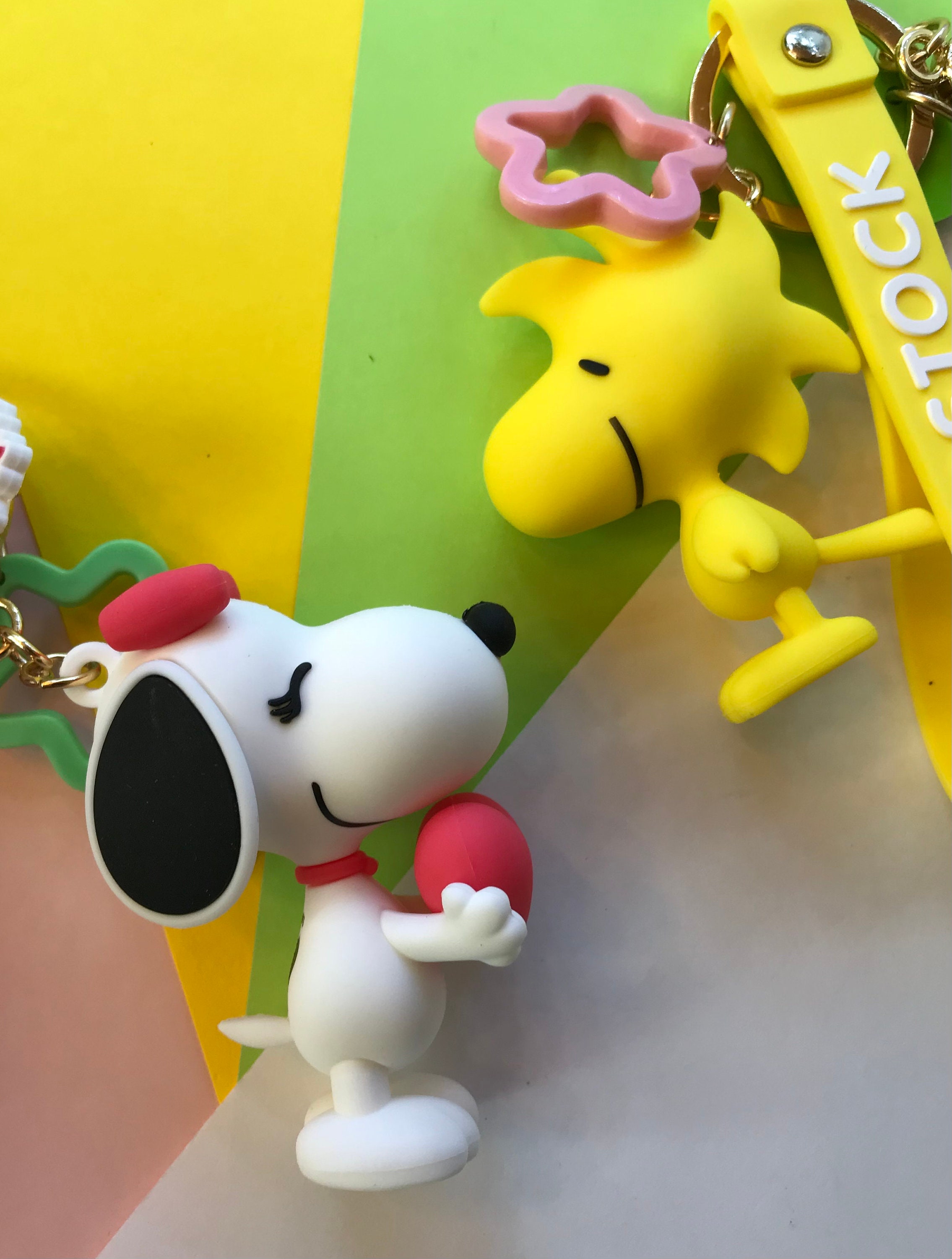 Peanuts Snoopy BFF Schlüsselanhänger-Set, Weiß, Gelb und Silber