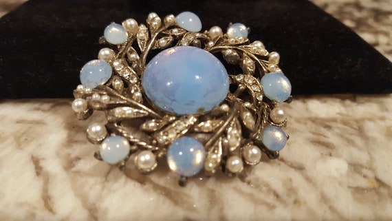 Blue Rhinestone Vintage Brooch - image 3