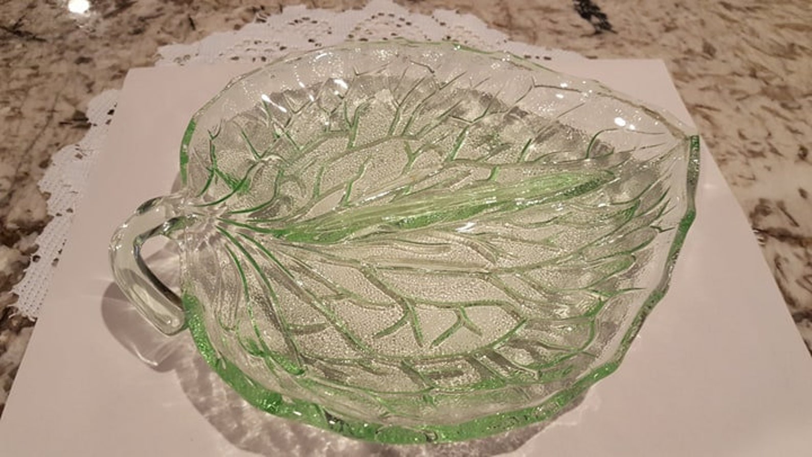 Green Leaf Vintage Glass Serving Plate Etsy