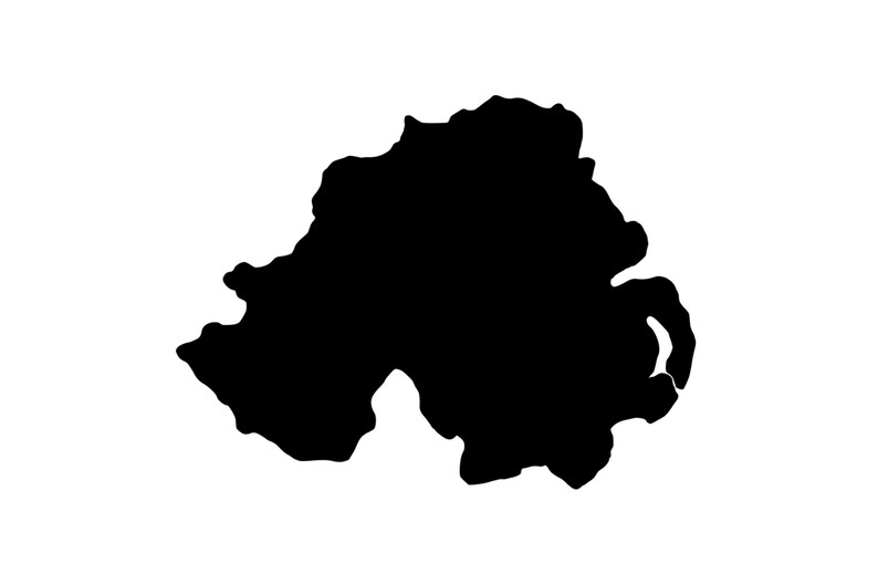 Puede incluir: Una silueta negra de Irlanda del Norte, un pa&iacute;s del Reino Unido.