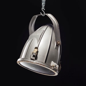 Industrial lighting, vintage industrial, lighting fixtures, Pendant lighting, Industrial furniture, Industrial decor, vintage lighting