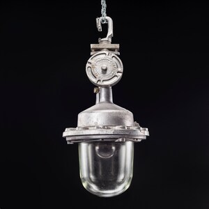 Industrial lighting, vintage industrial, lighting fixtures, Pendant lighting, Industrial furniture, Industrial decor, vintage lighting
