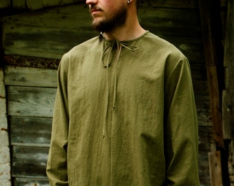 Tunique / chemise 100 % coton à manches longues pour homme nomade d'inspiration médiévale / viking en vert mousse taille S/M/L