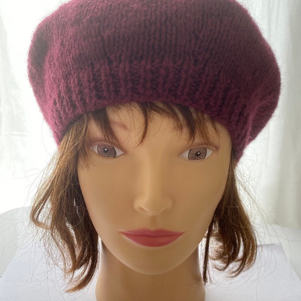 Béret tricoté à la main classique pour femmes, chapeau en laine bordeaux, béret chic de tous les jours Français, casquettes d’hiver en plein air, idées cadeaux tricotées pour femme mère