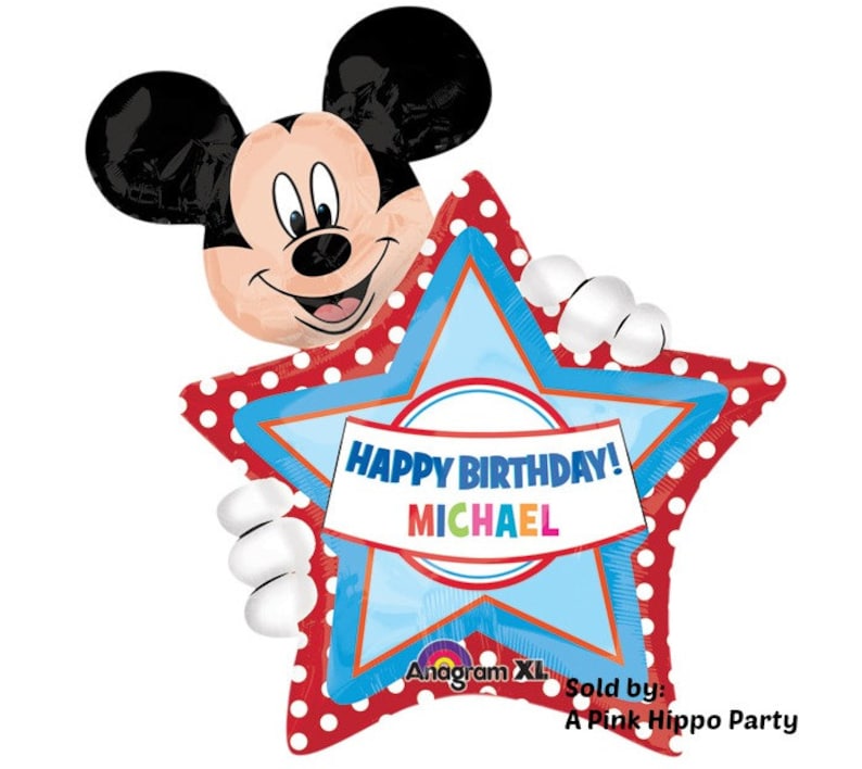 Pu&ograve; includere: Un palloncino a forma di stella rosso e bianco con pois bianchi. Topolino tiene il palloncino e la stella ha un centro blu con uno striscione che dice "Buon compleanno! MICHAEL".