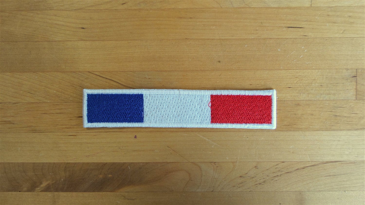 Patch Marseille Aufnäher – 7,5x6 Cm Bestickter Aufbügler Mit Stadtwappen