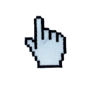 Op de afbeelding: Een witte, gepixelde handcursor die omhoog wijst, met een zwarte omtrek.