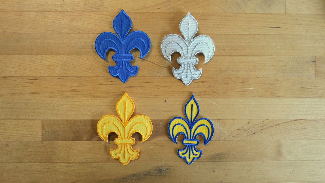 Fleur De Lys Embrodered Ron On Patch Applque Measures 7/8" Across X
