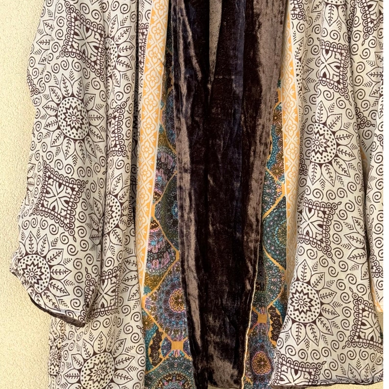 Veste kimono réversible en velours et soie Shanti image 4