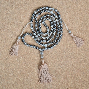 Mâlâ 108 necklace in semi-precious stones Agate from Tibet for meditation
