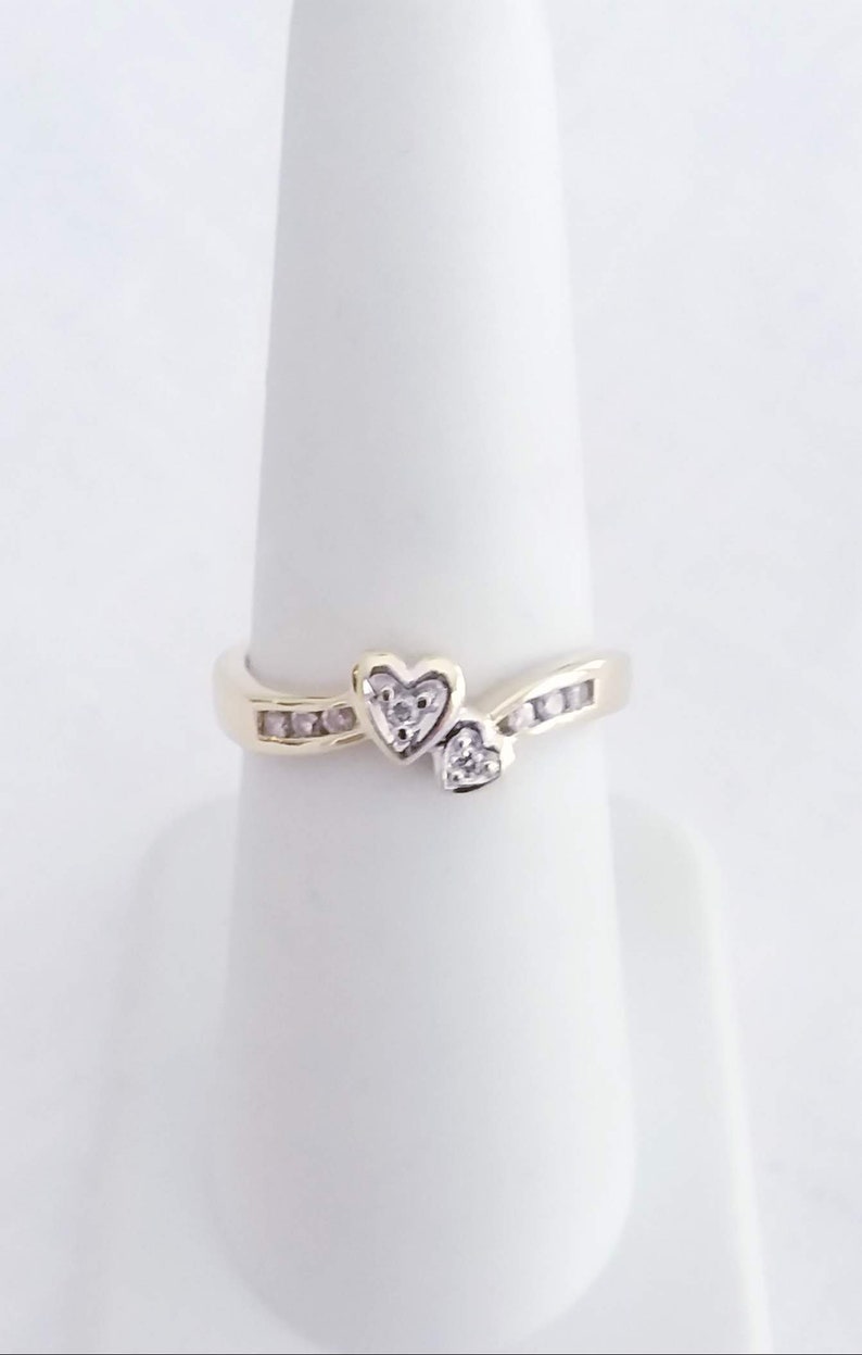 Vintage Diamond Ring 10K Yellow Gold 2.4 Grams With Free Domestic Shipping!