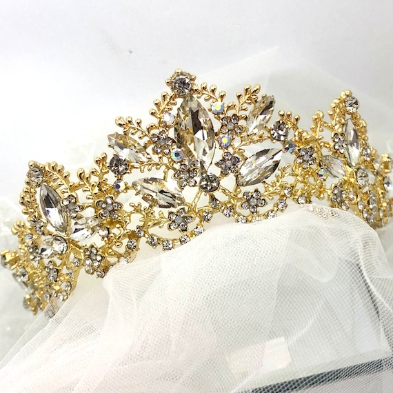 Angelica Gold Bridal Tiara: Sparkling Wedding Headpiece (5.5  display picture 3