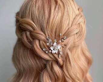 ゴールドブライダルヘアピン：メタルフラワーウェディングヘアピース