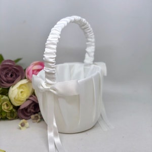 Flower Girl Basket, Witte Bloem Meisje Mand, Bloem Mand, Satijn Bloem Meisje Mand - BELINDA