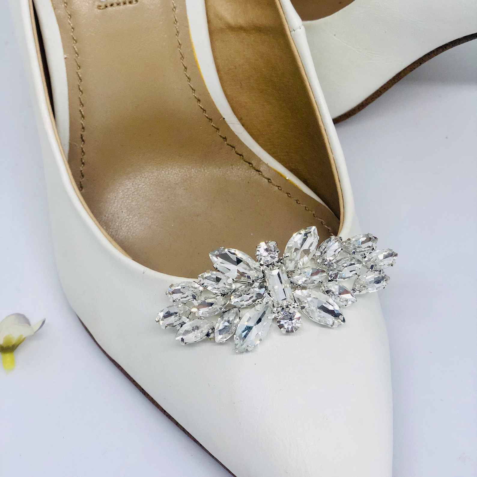 Crystal Bridal Shoe Clips: Sparkling Silver Wedding Accessory - Etsy Crystal Bridal Shoe Clips: Sparkling Silver Wedding Accessory - Etsy