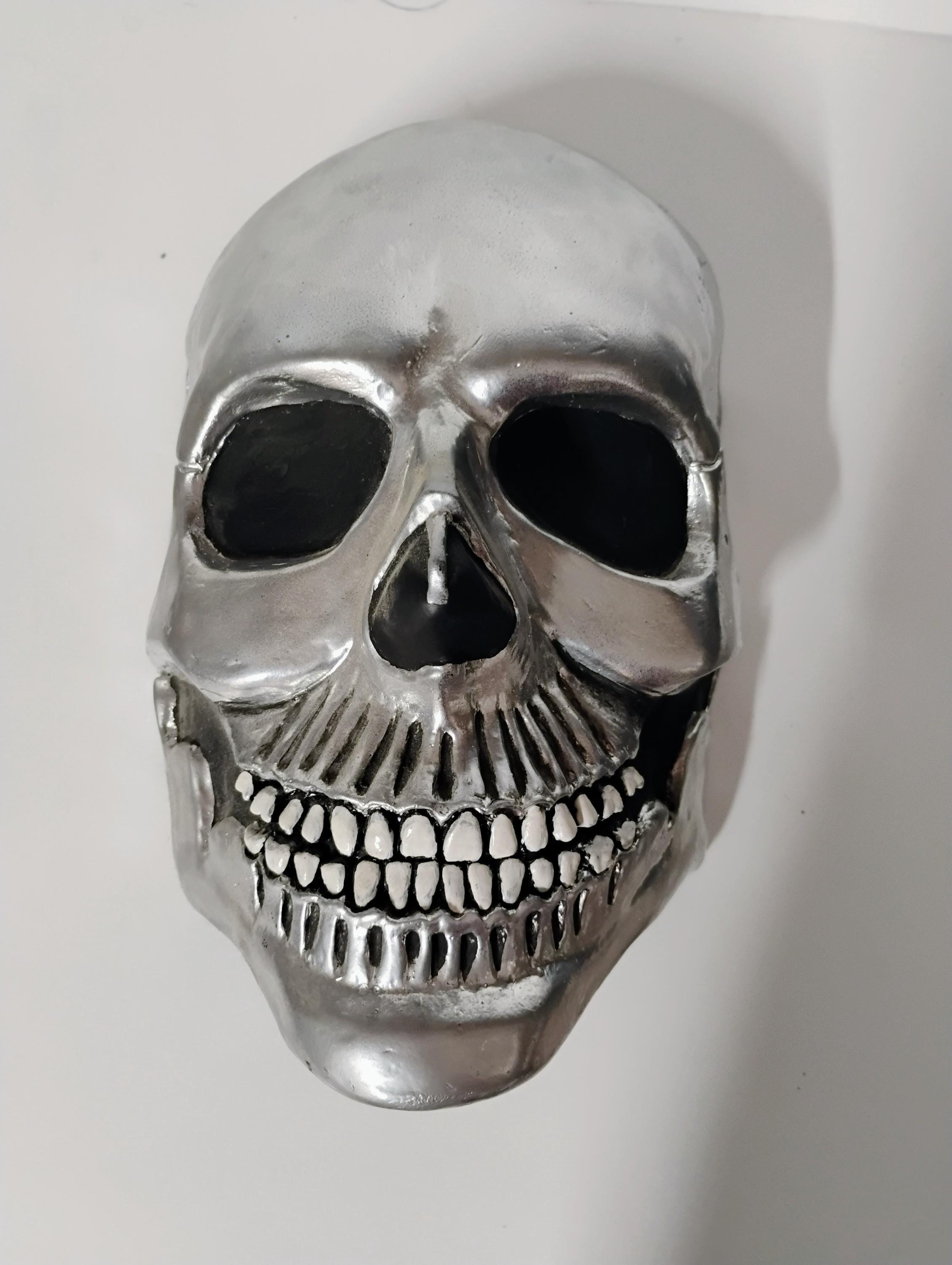 ※chrome mask出品※ Chrome Skull Fiberglass Display Mask NOT Wearable Laid to Rest