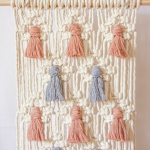 PATTERN Macrame Wall Hanging with Tassels image 4