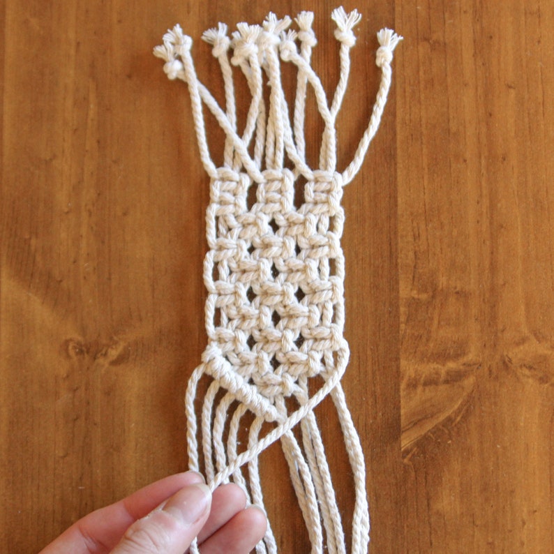 PATTERN Macrame Bookmark in two styles image 4