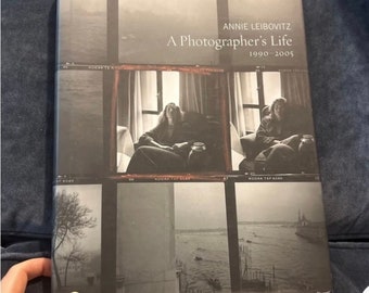 Signed autographed copy of Annie Leibovitz book: A Photographers Life 1990-2005