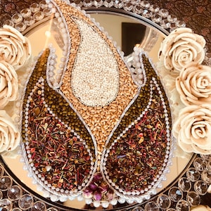 Sofreh Aghd Seven Spice Paisley Design with Six Bread Rose Flower for Persian Wedding