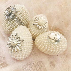 Sofreh Aghd 4 White Pearl Eggs with Silver/Rhinestone Jewel for Persian Wedding Aroosi