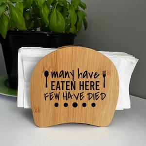 Lustiger Thanksgiving-Serviettenhalter, Papierserviettenhalter, lasergravierte Geschenke, Thanksgiving-Holztischdekor. Bambus Holz Weihnachtsgeschenke