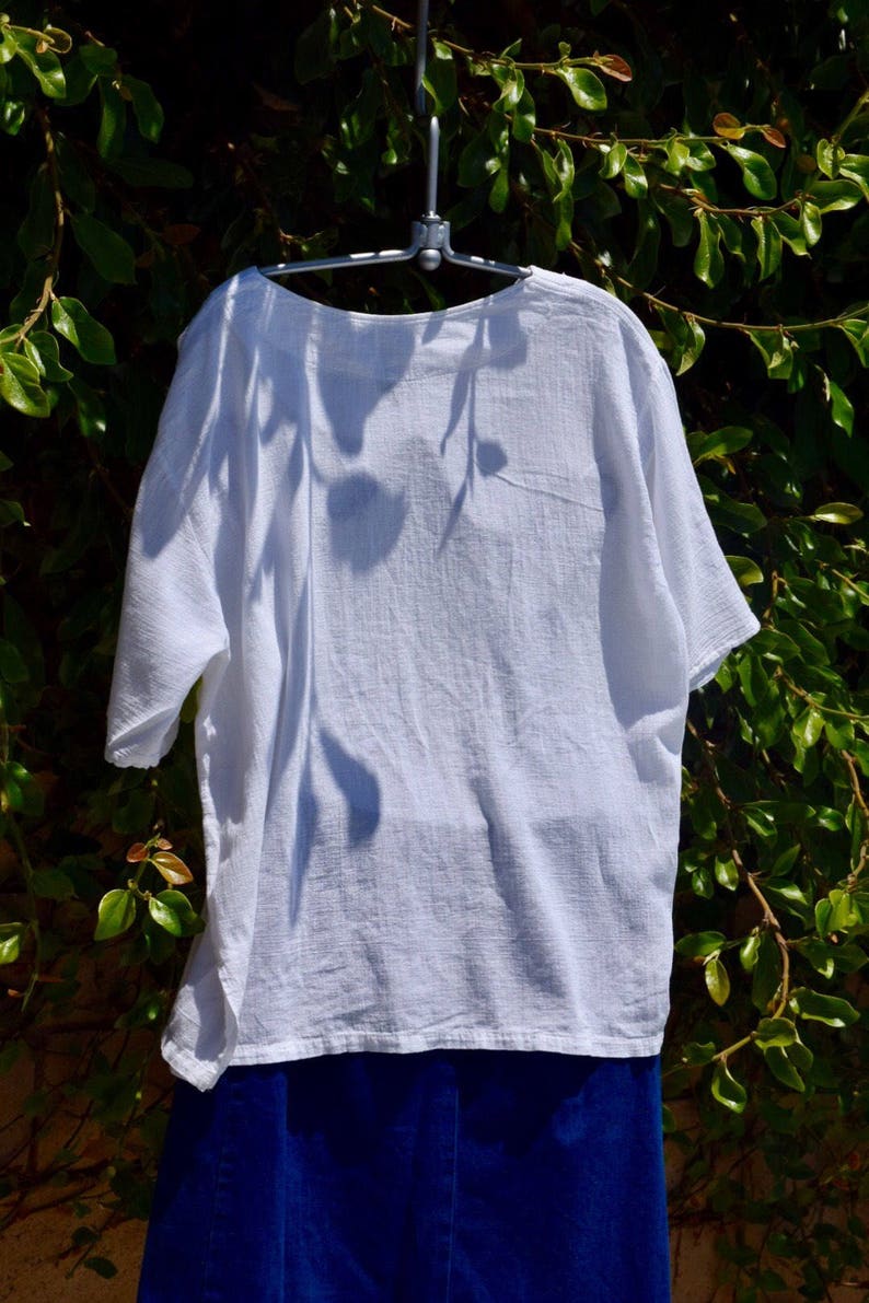 Sheer and Light Weight Vintage 70/'s 80/'s White Embroidered Cotton Gauze Mexican Shirt Small Medium