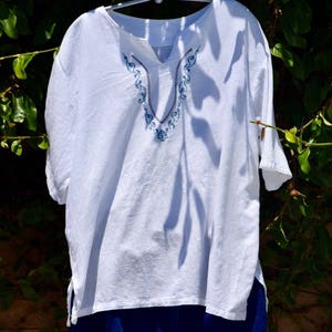 Sheer and Light Weight Vintage 70/'s 80/'s White Embroidered Cotton Gauze Mexican Shirt Small Medium