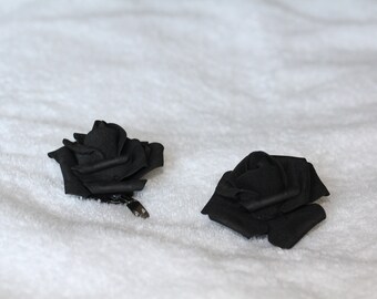 Black rose clips / pair/