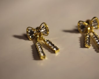 Gold Earrings with bow