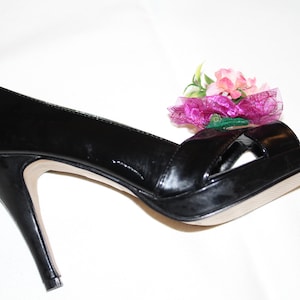 Black shoes with high heel