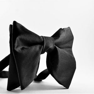 Big bow tie, Tuxedo Bow Tie Oversized wedding bow tie Tom Ford style bow tie image 1