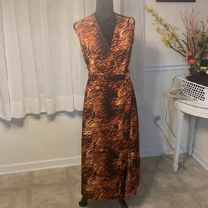 Misses wickeln Kleid