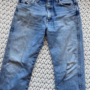 Vintage Y2K Wrangler Straight Leg Jeans Distressed Cowboy Cut Size 33x34 image 1
