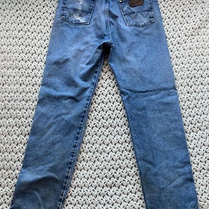 Vintage Y2K Wrangler Straight Leg Jeans Distressed Cowboy Cut Size 33x34 image 3