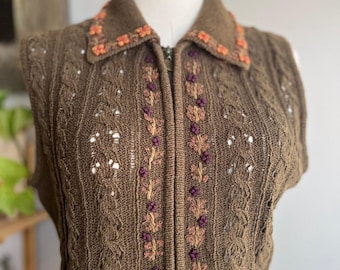 Vintage Y2K Green Sweater Vest Zip Front Floral Knit Crochet Size Medium