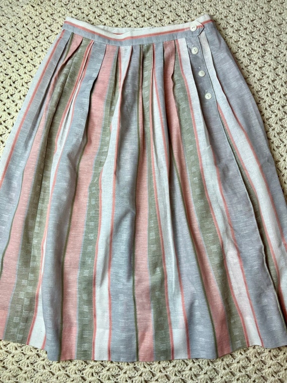 Vintage 60s Pastel Pink, Gray, and White Striped M