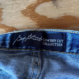 Vintage Y2K Wrangler Straight Leg Jeans Distressed Cowboy Cut Size 33x34 image 4
