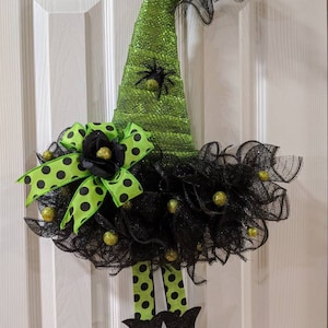 Witches Hat Wreath, Halloween Wreath, Witches Hat Decor, Gift, Storm door wreath, Halloween Decor