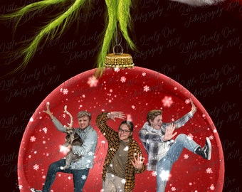 Christmas Card * Christmas photo * Christmas card idea * photoshop background * composite background * snowglobe * photo editing * fun card
