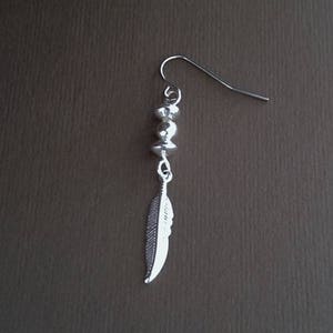 Men&#39;s Dangle Earring, Silver-plated long feather earring, Unisex earring, gift for him
